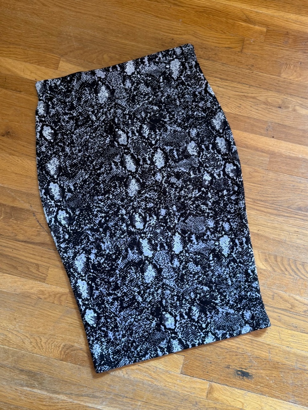 Snakeskin Print Stretch Pencil Wiggle Skirt